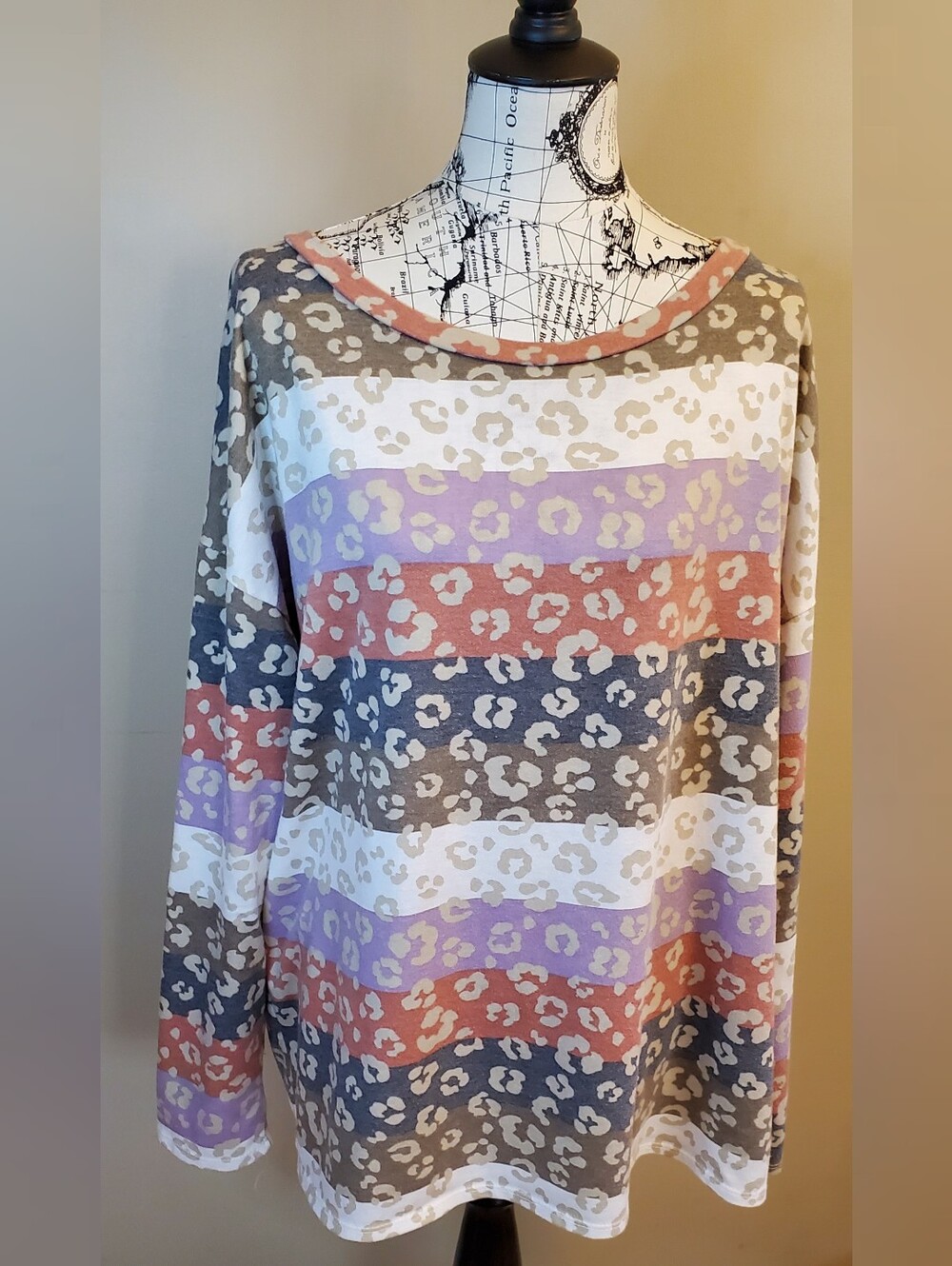 Haptics by Holly Harper Plus Size 1X 2X Colorful Leopard Animal Print Long Sleev